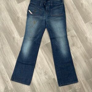 Diesel jeans vintage woman’s style Hush 30 x 32 .